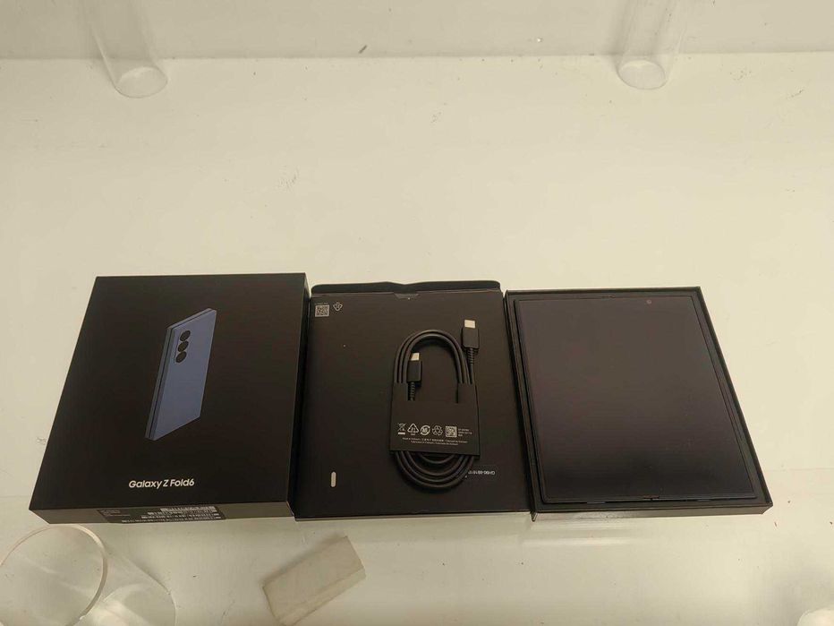 Samsung galaxy z fold 6 512GB-12RAM