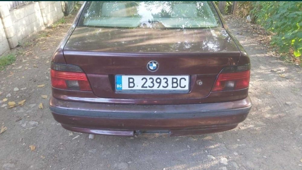 На части: BMW E39 525TDS