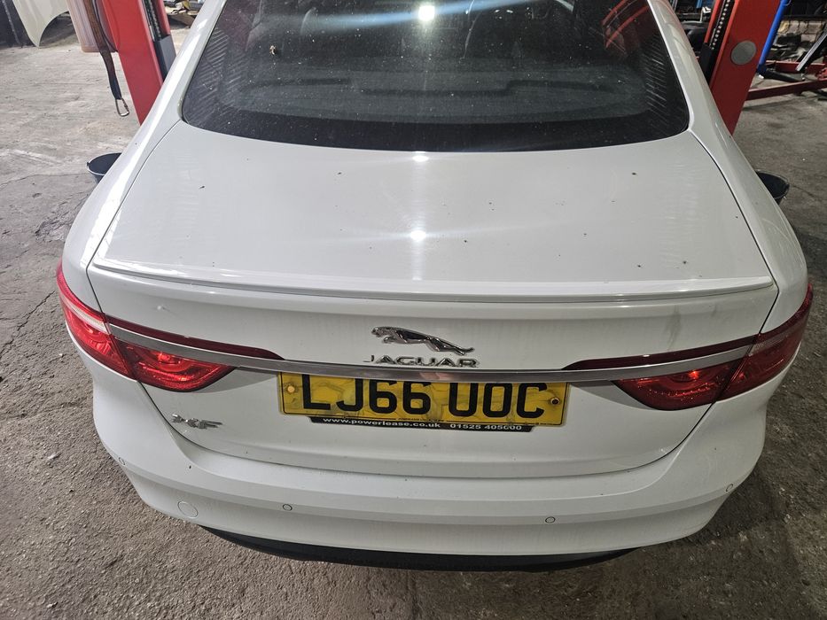 Заден капак за Jaguat XF 2017