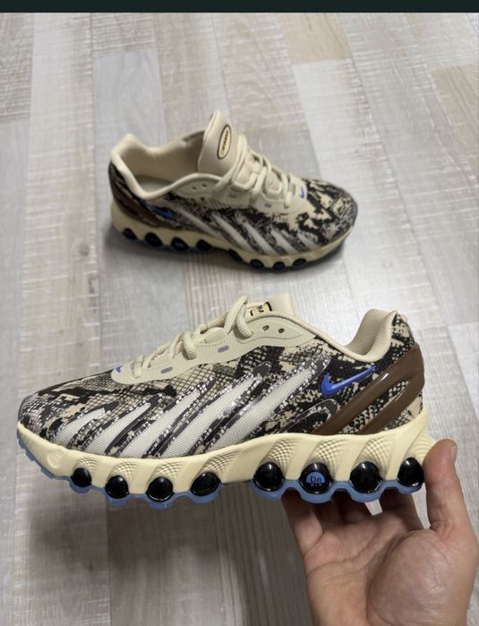 Nike dn 8 marimea 41