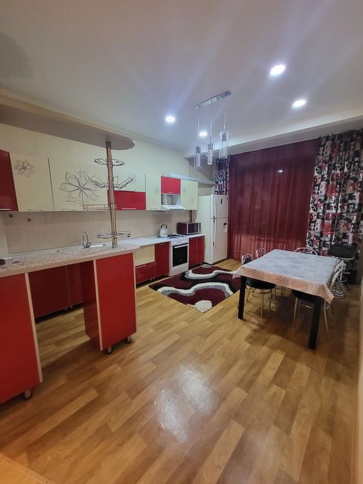 Куханный гарнитур " Г" обратной формы