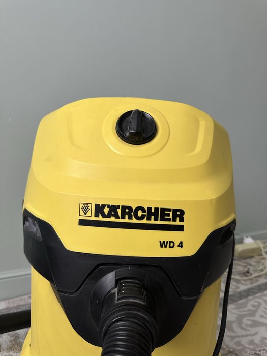 Пылесос KARCHER WD-4