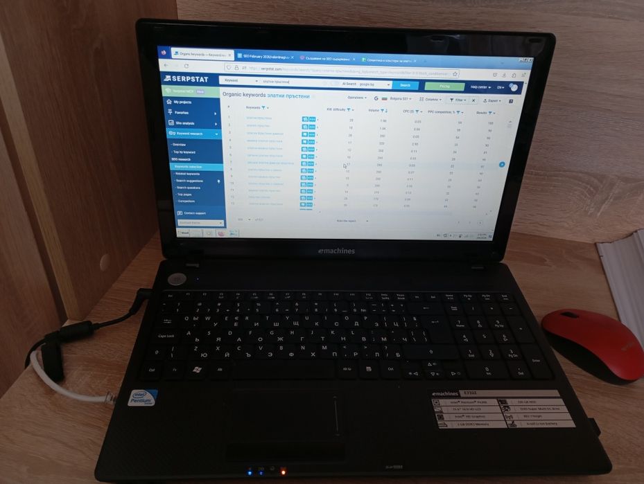 ACER eMachines E732 с Windows 7