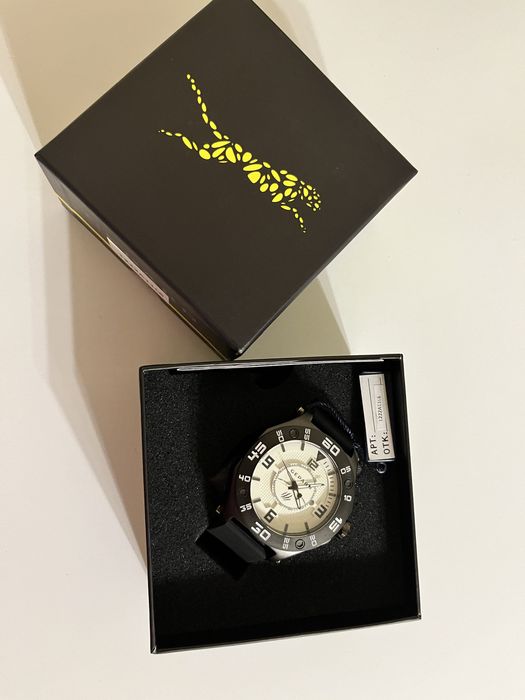 Часы мужские наручные