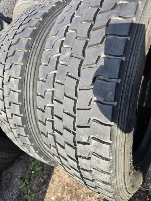 Anvelope 295 60 22.5 camion tracțiune recanelate profesional
