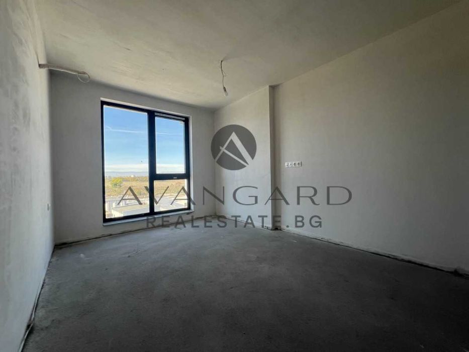 оф.21530 Тристаен апартамент / Кършияка