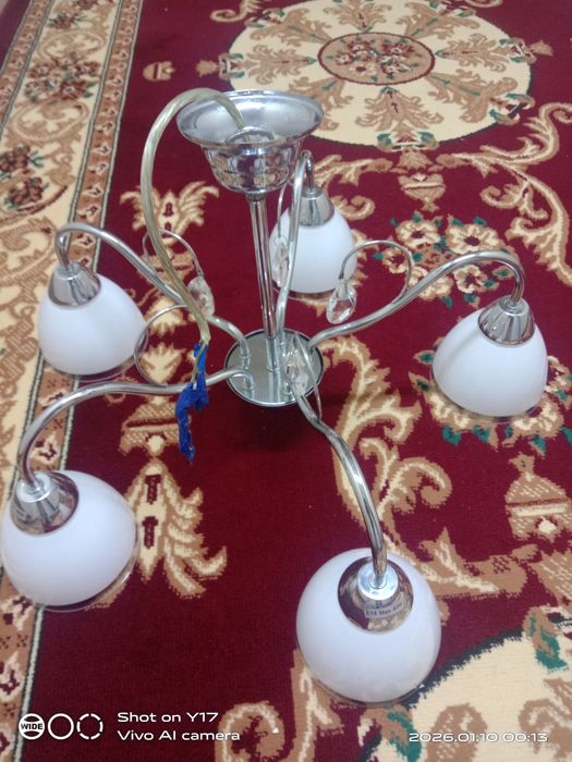 Люстра в серебре