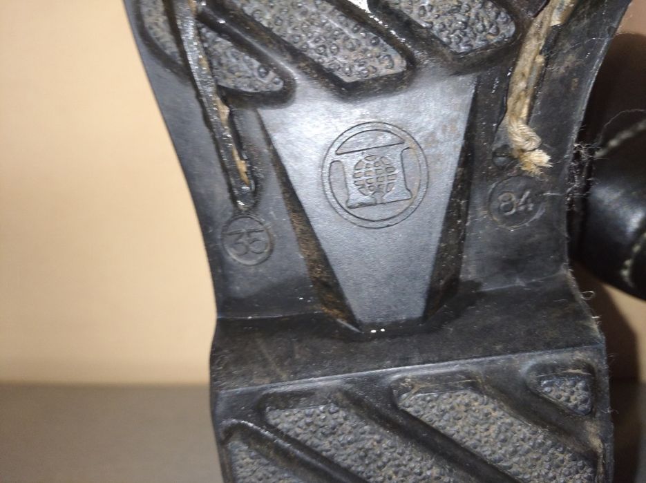 Чисто нови кубинки 35 номер