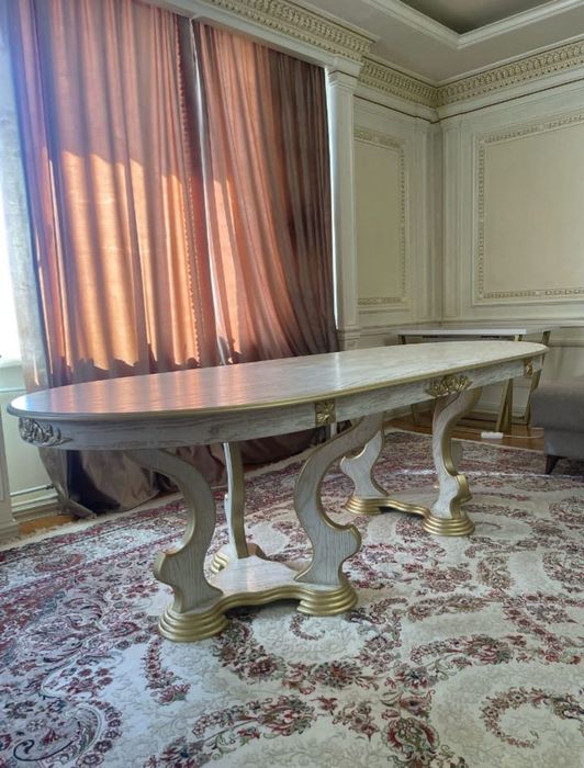 Продам стол в хорошем состоянии