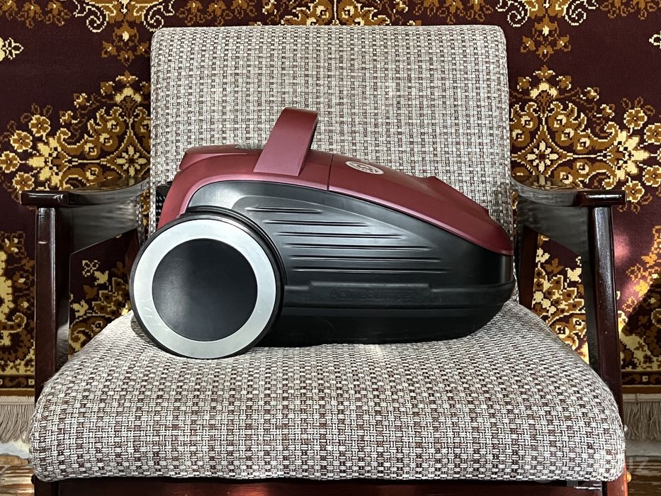 Пылесос Shivaki VCC4530VINTB