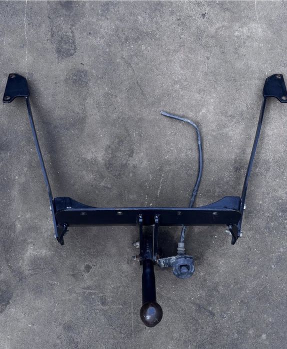 Фаркоп на е38 БМВ