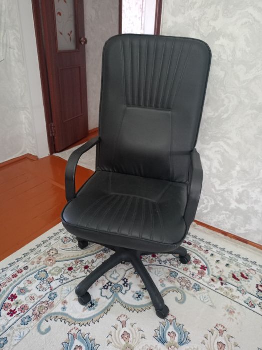 Б/у кресло для офиса