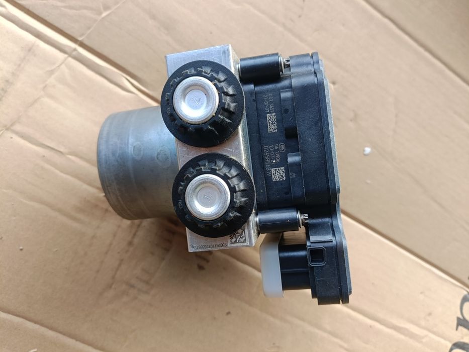 Pompa/supapă/distribuitor ABS IVECO  5802380021