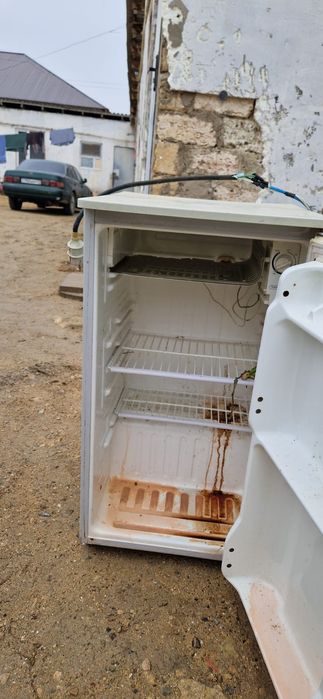 Холодильник сатылады