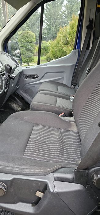 Proprietar vând ford transit  8+1