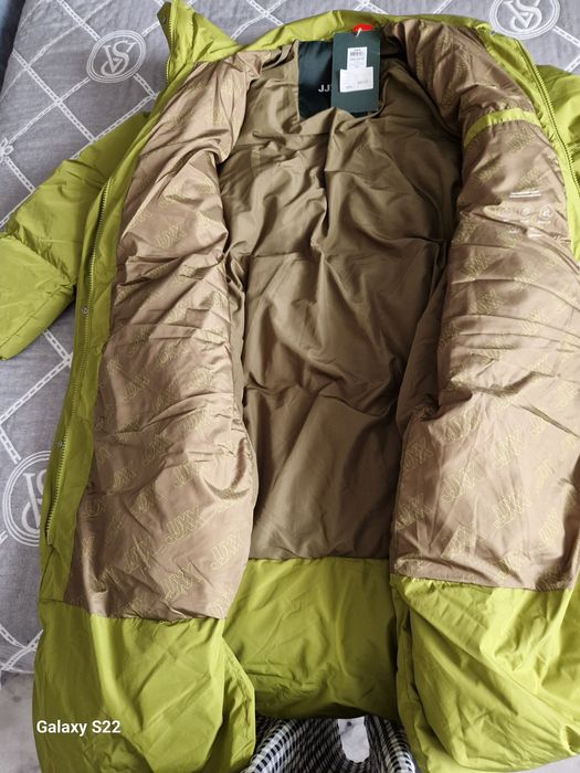 Пуховик зимний. Срочно