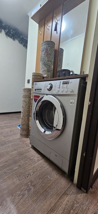 Продам стиральную машину LG (модель F1089ND5).