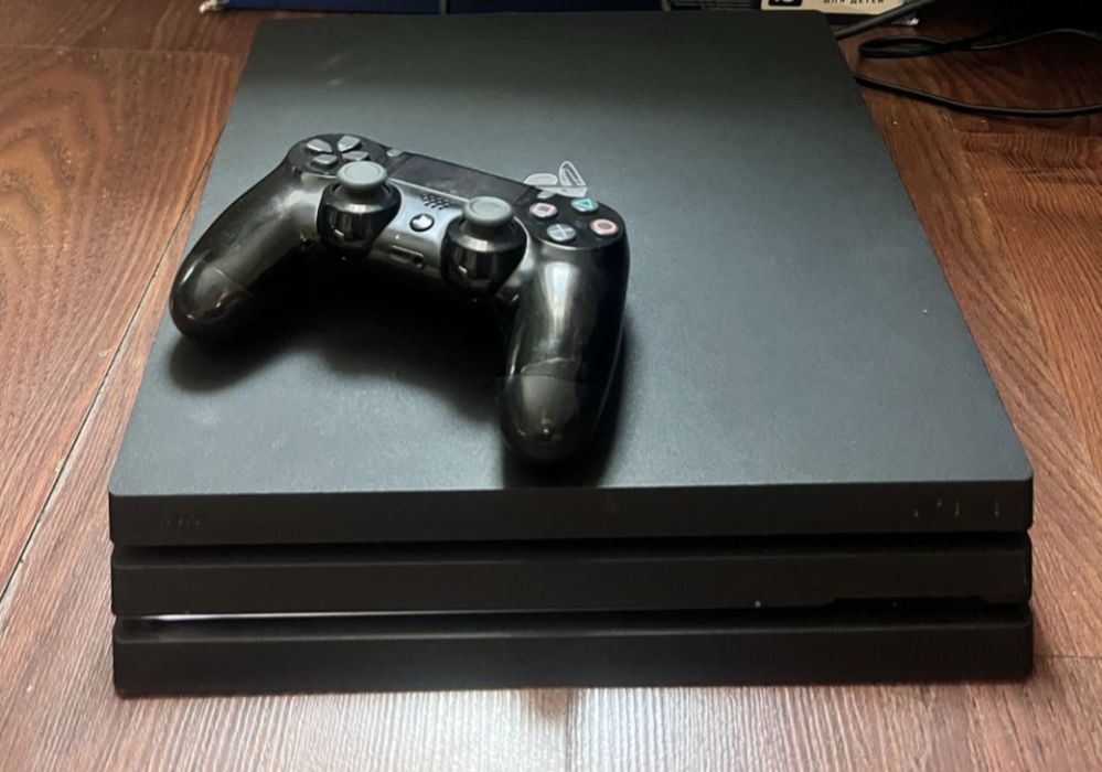 PlayStation 4 pro 1tb