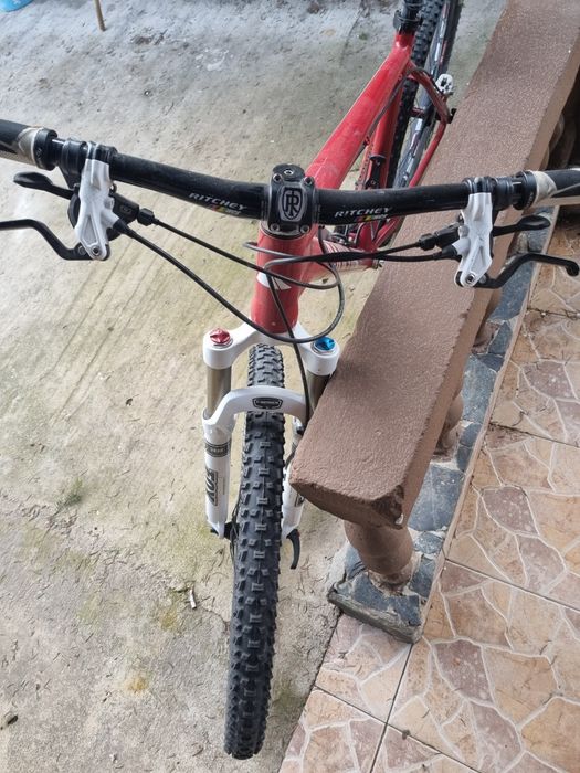 Vand bicicleta Canyon.pret 2000 lei.