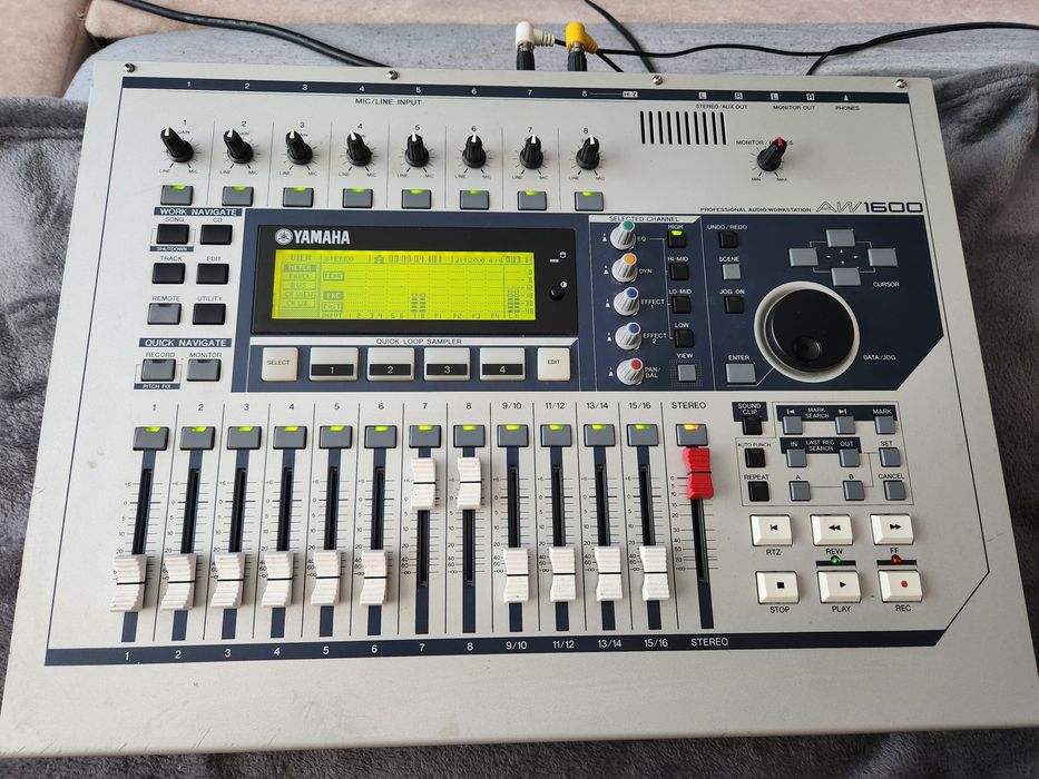 Mixere yamaha digitale aw1600 si 03D