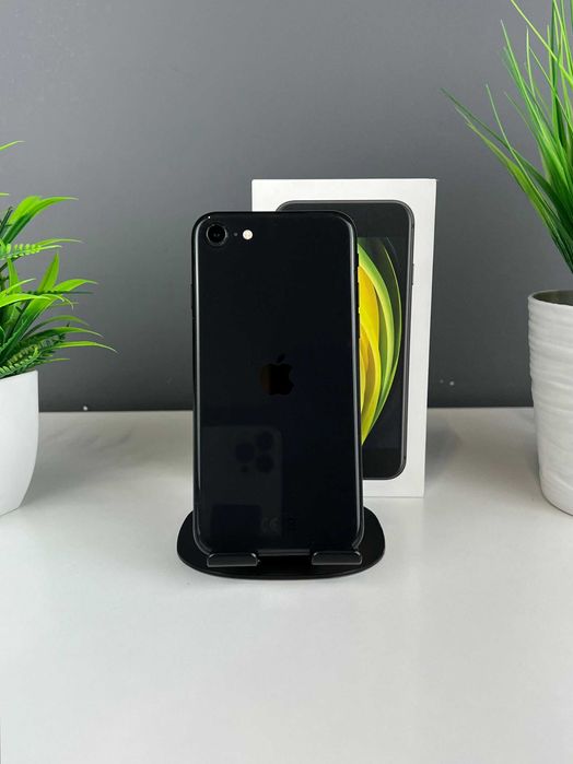 Apple iPhone SE (2022) , черный 7000а0326