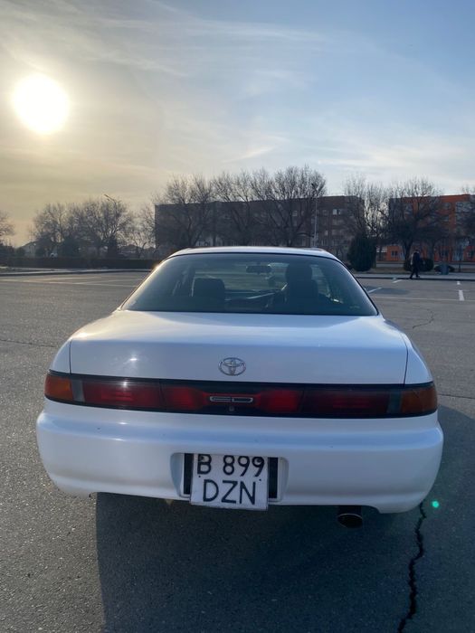 Toyota carina ed