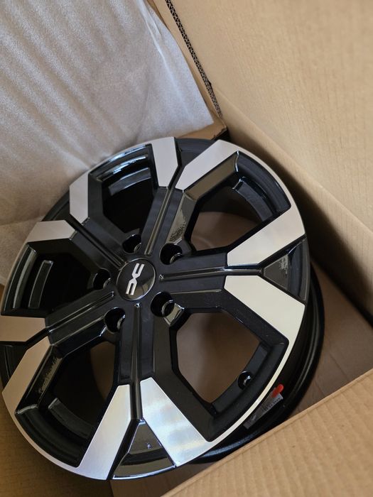 Jante de aliaj pentru dacia duster pe 16 marca rc wheels  model  514