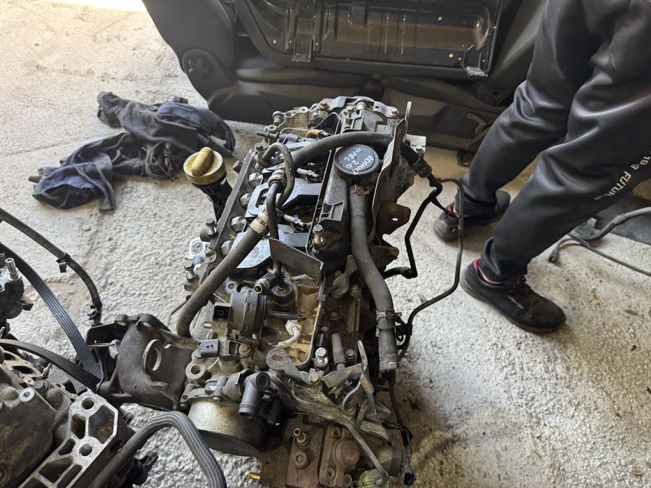 Motor Opel Vivaro 2.0 diesel 2010 M9RM Trafic Renault Nissan
