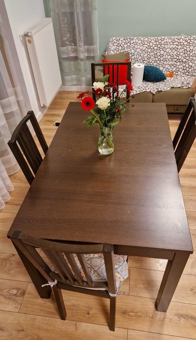 Masa extensibila Ikea maro