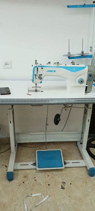 IDEAL holatdagi tikuv mashinasi