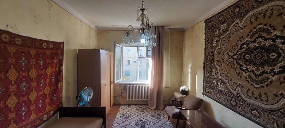 1/4/5. Сергели 2. Квартира 38 м², дом панельный. Можно под ипотеку.