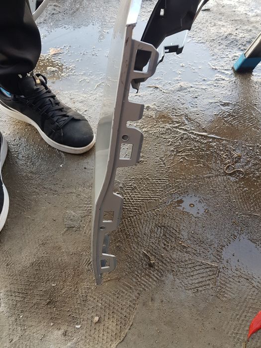 Bara fata ford tranzit/trasit custom facelift si far an 2018/2019/2020