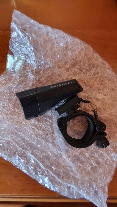 Vând lanternă bicicleta