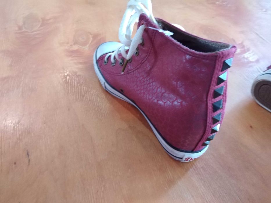 Кецове нови Skechers daddy's money 39