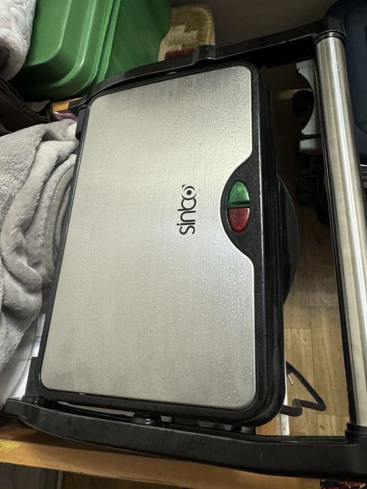 Продам новую электрогрильницу