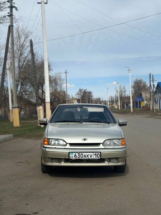 Ваз 2114 на бодром ходу