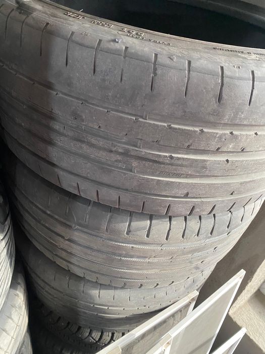 Шина 225/40/18 комплект