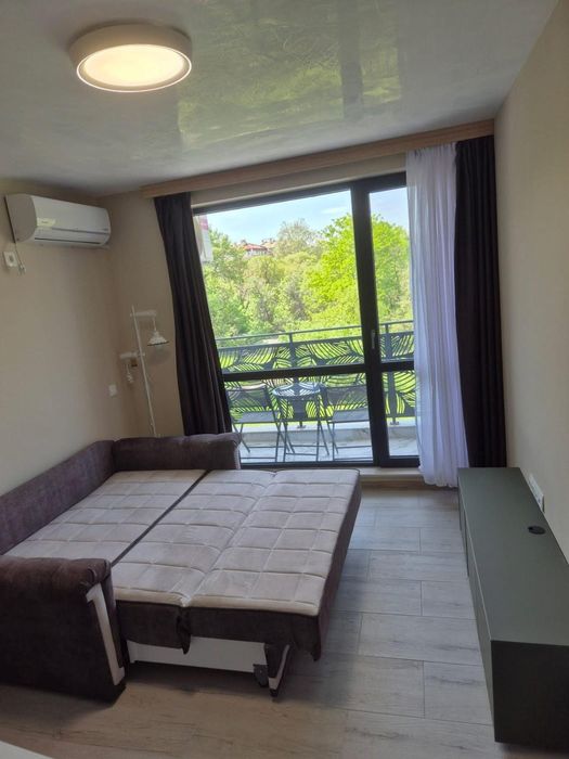 Дава се под наем Едностаен апартамент в Пловдив, Кършияка - 30 кв.м за 290 € - Снимка #1