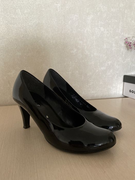 Туфли лакированные 36 размер