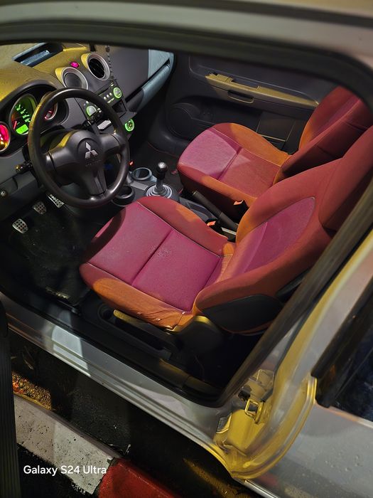 Vând mitshubishi colt cz3