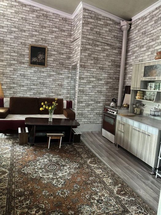 Продаются дом, 3 комнаты, Мирабадский район.Ориентир: Глинка, 8 роддом
