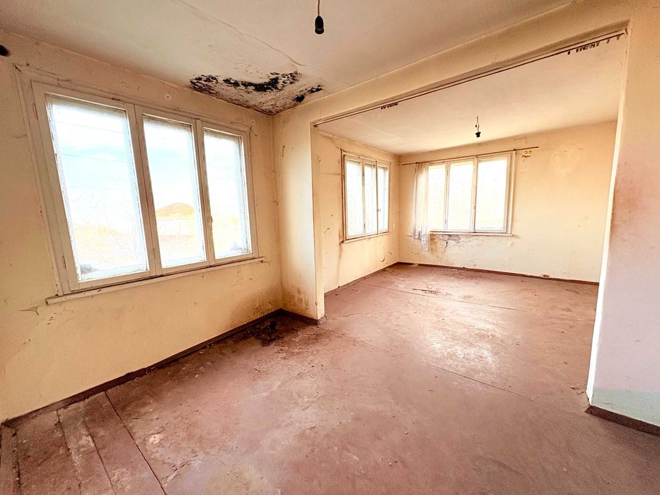 Продава се Къща в с. Богослов, Област Кюстендил - 202 кв.м за 260 €/кв.м - Снимка #9