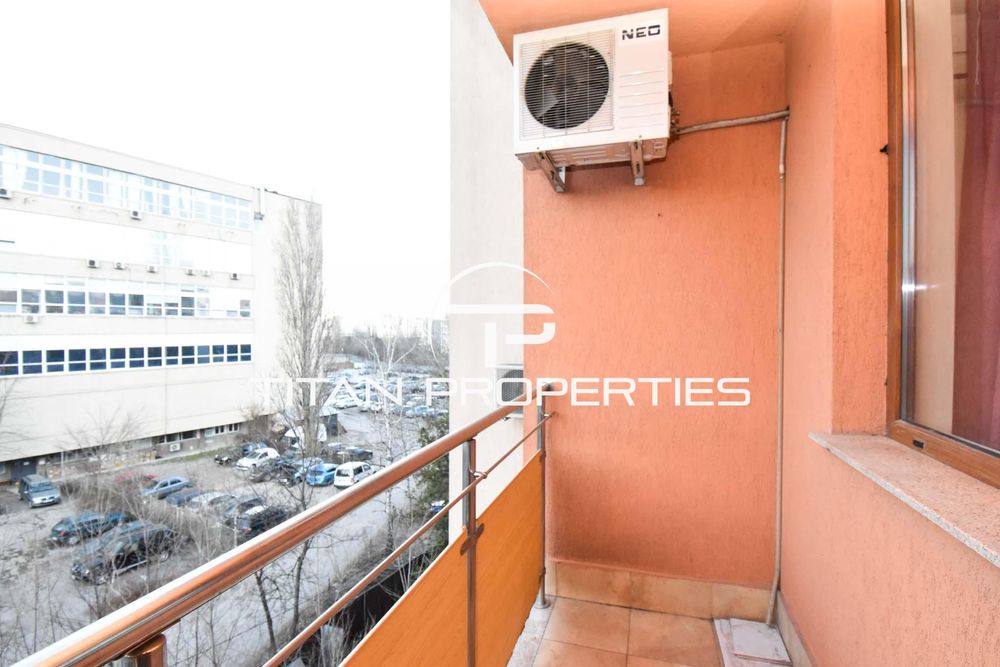 Дава се под наем Двустаен апартамент в София, Хладилника - 70 кв.м за 599 € - Снимка #11