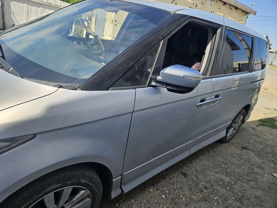 Семейная Honda 7 мест