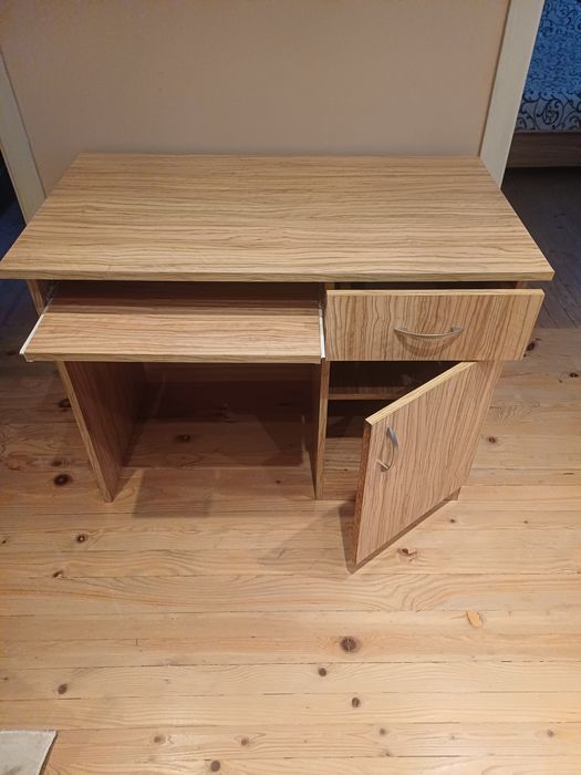 Мебели. Кнежа. Продават се, много запазени-като нови. При интерес 0899