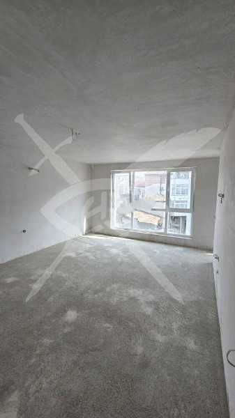 Продава се Тристаен апартамент в Бургас, Възраждане - 89 кв.м за 1204 €/кв.м - Снимка #1