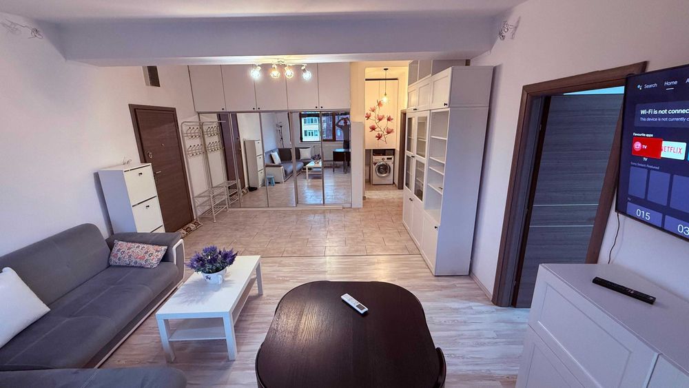 Particular, apartament 3 camere, metrou Aparatorii Patriei, parcare