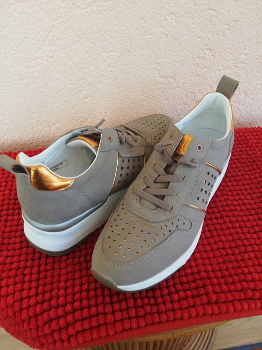 Adidași Bugatti nr 41 piele damă