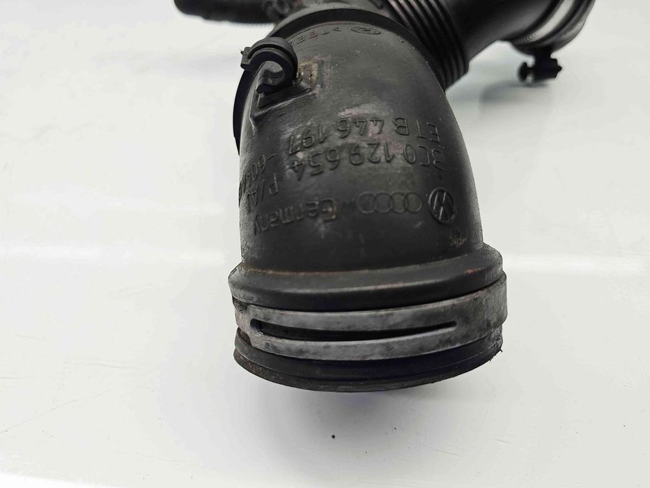 Tub admisie aer  Skoda Superb II (3T4) [Fabr 2008-2015] 3C0129654 2.0