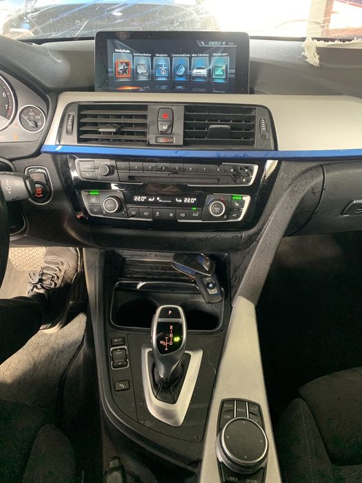 БМВ Ф31 330ix на части